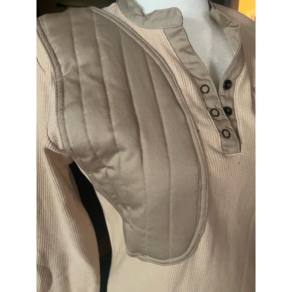 SHE Outdoor Apparel Shirt Long Sleeve Size S 
Color Khaki MSRP $45 NWT - Picture 3 of 8